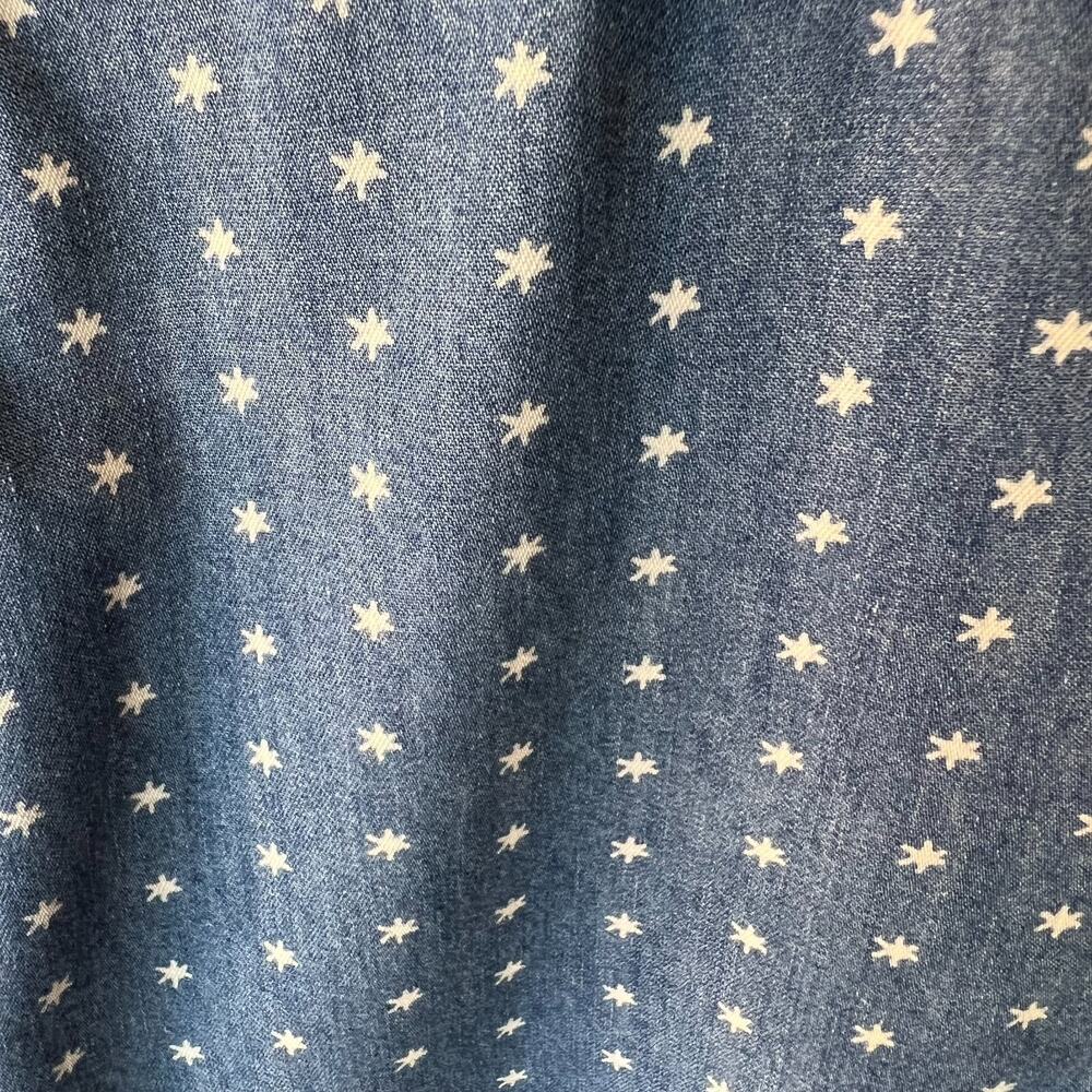 Chicos Shirt Womens Size 0/S Spacey Dot Cozmo Chambray Denim Long Sleeve Cotton - Picture 5 of 16
